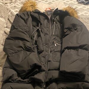 Women's Black Ski & Snow Jacket with Faux Fur Hood